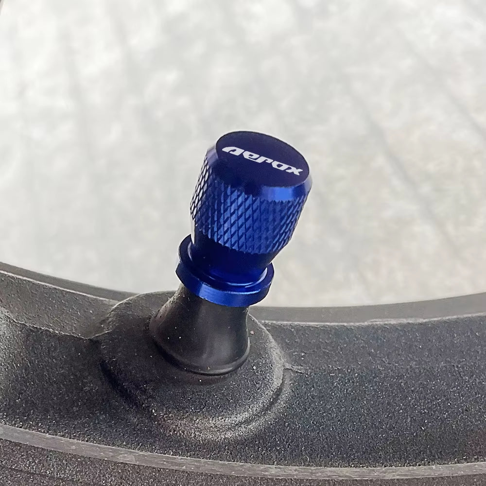 Bicos de Válvula de Pneu com Logo Yamaha Aerox – Par de Tampas de Ar em Alumínio para Rodas de Moto (Universal)